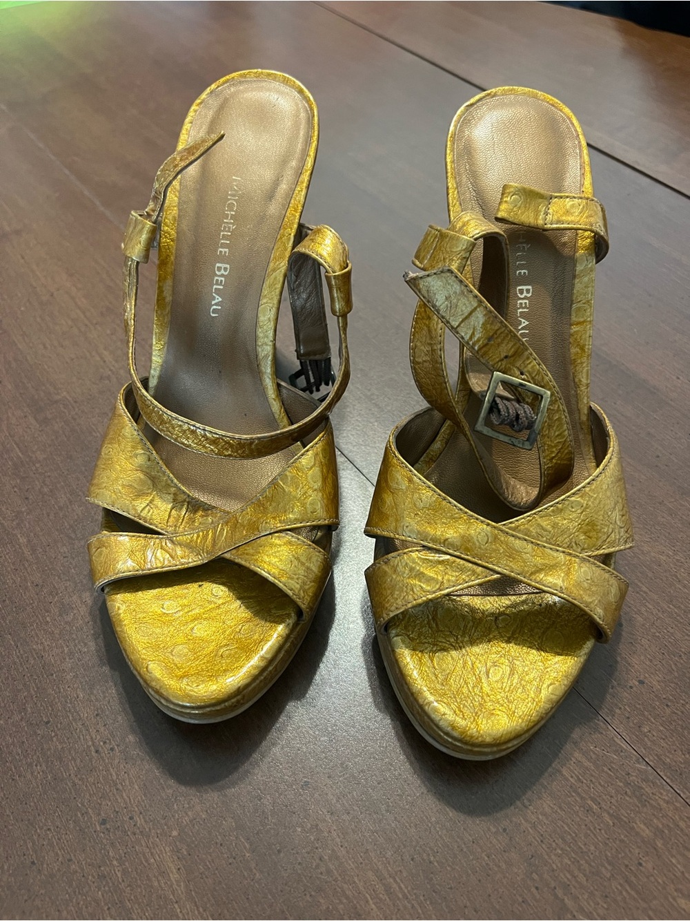 MICHELLE BELAU | GOLD METALLIC HEELS